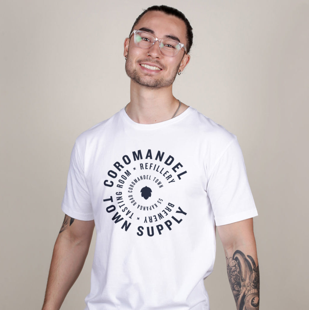 WHITE TEE SHIRT WITH LOGO